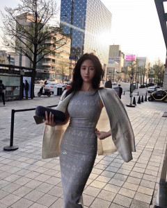 별똥별 조각을 담은 새벽의 향수병 | 