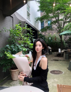 남바완 모래로 빚은 황금빛 소망의 조각상 | 브랜드원