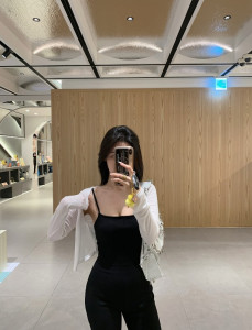 희망의 노래를 담은 새싹 모양 브로치 | 