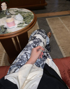 역사의 흔적을 담은 유물 조각 | 